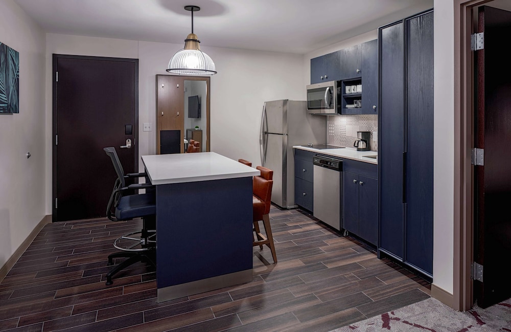 Hyatt House Tampa Downtown — Hotel rooms in Tampa, Florida