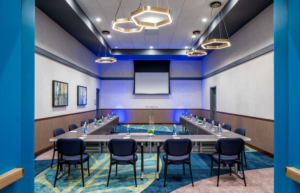 Hyatt House Tampa Downtown — Hotel building in Tampa, Florida
