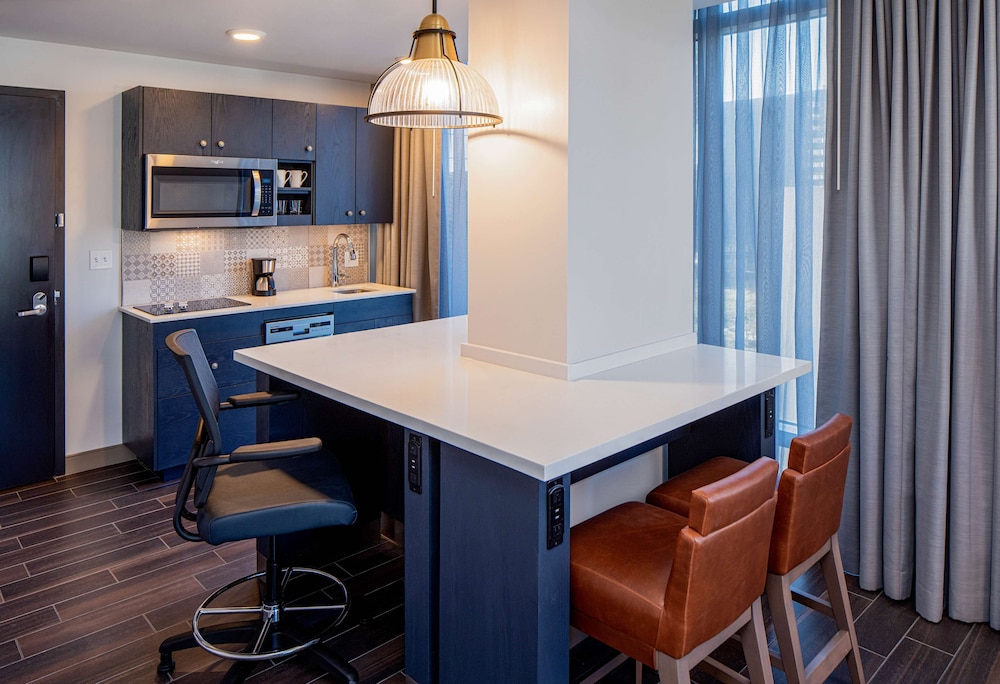 Hyatt House Tampa Downtown — Hotel rooms in Tampa, Florida