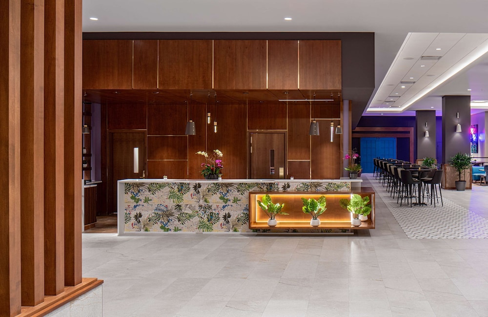Hyatt House Tampa Downtown — Restaurant & bars in Tampa, Florida