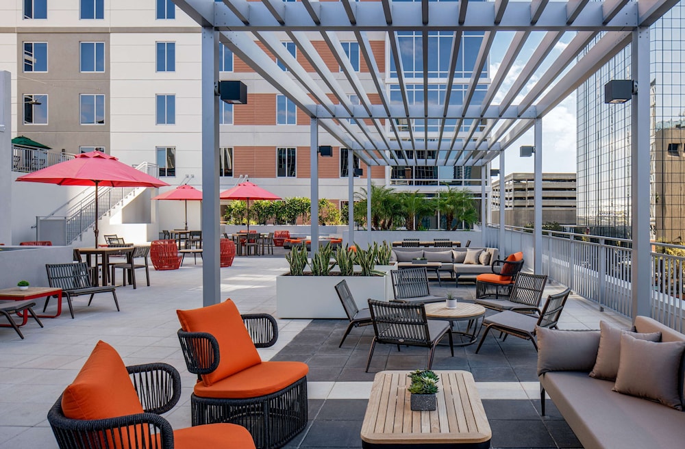 Hyatt House Tampa Downtown — Restaurant & bars in Tampa, Florida