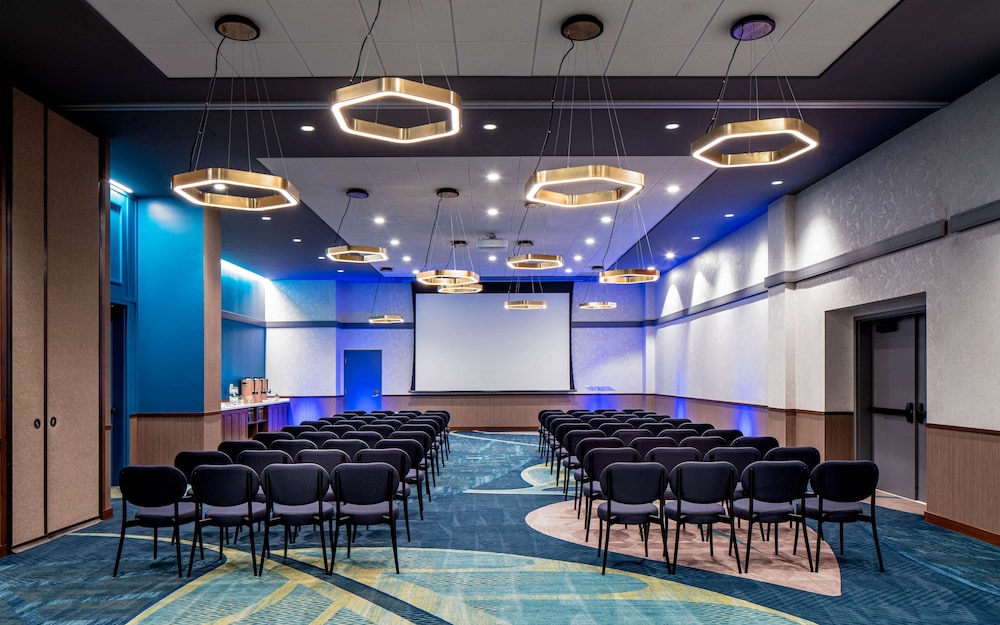 Hyatt House Tampa Downtown — Hotel building in Tampa, Florida