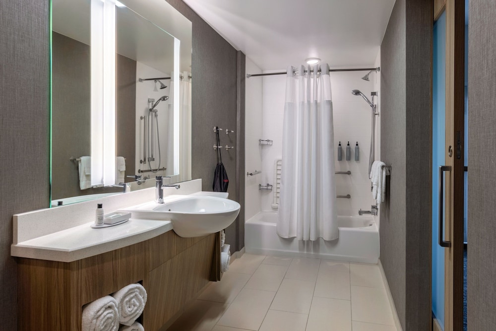 SpringHill Suites by Marriott Amelia Island — Hotel rooms in Amelia Island, Florida