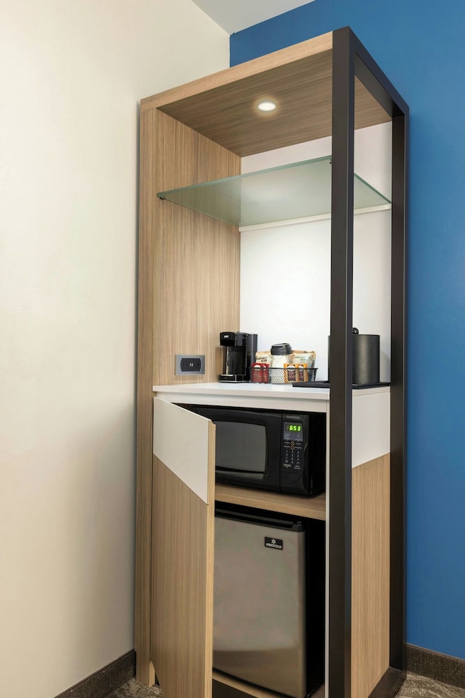 SpringHill Suites by Marriott Amelia Island — Hotel rooms in Amelia Island, Florida