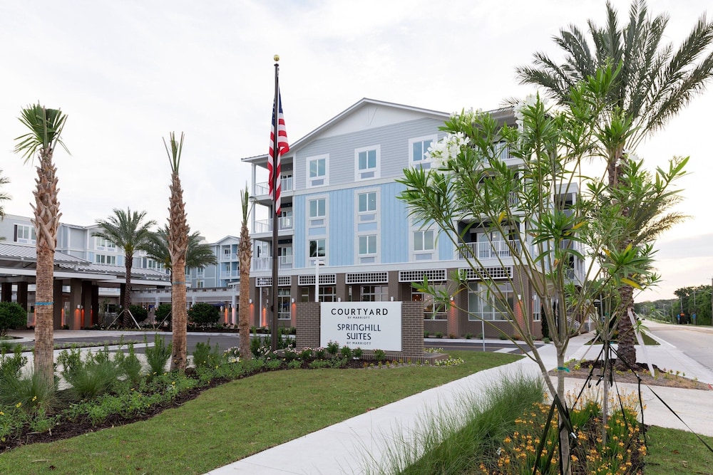 SpringHill Suites by Marriott Amelia Island — Hotel building in Amelia Island, Florida