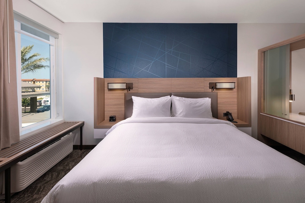 SpringHill Suites by Marriott Amelia Island — Hotel rooms in Amelia Island, Florida