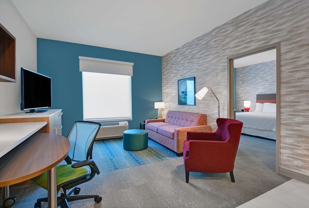 Home2 Suites by Hilton Fort Myers Colonial Blvd — Hotel rooms in Fort Myers, Florida
