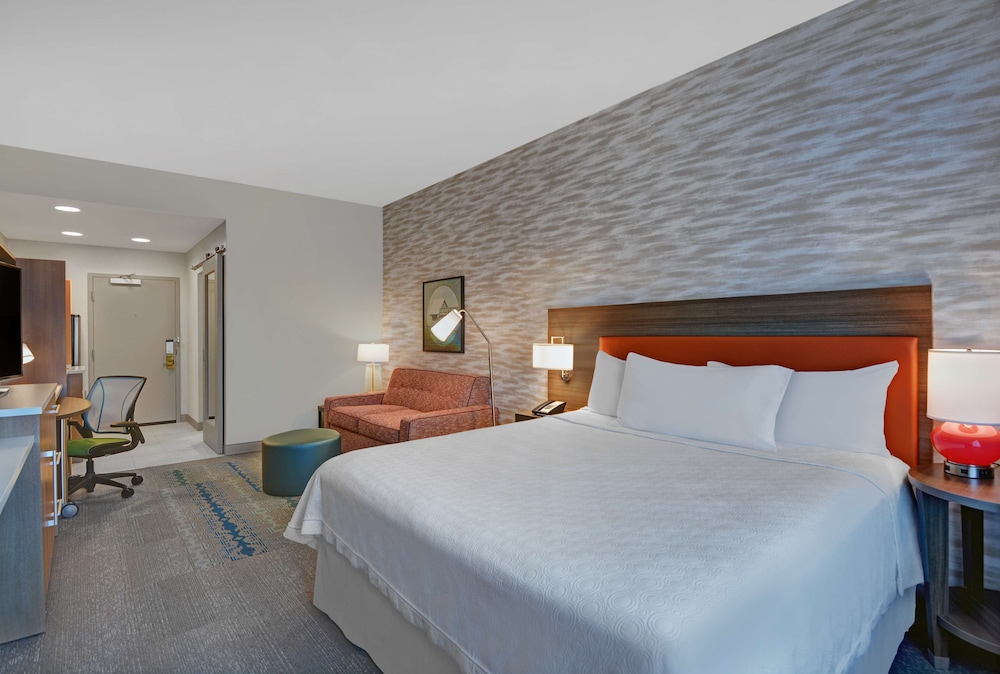 Home2 Suites by Hilton Fort Myers Colonial Blvd — Hotel rooms in Fort Myers, Florida