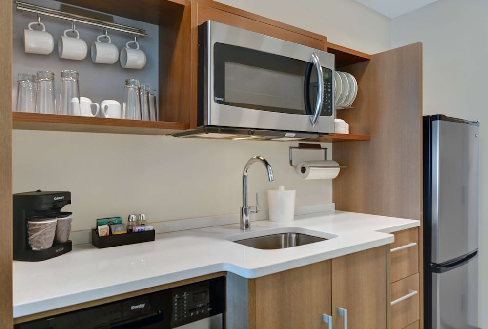Home2 Suites by Hilton Fort Myers Colonial Blvd — Hotel rooms in Fort Myers, Florida