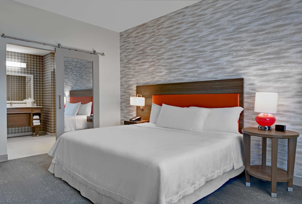 Home2 Suites by Hilton Fort Myers Colonial Blvd — Hotel rooms in Fort Myers, Florida