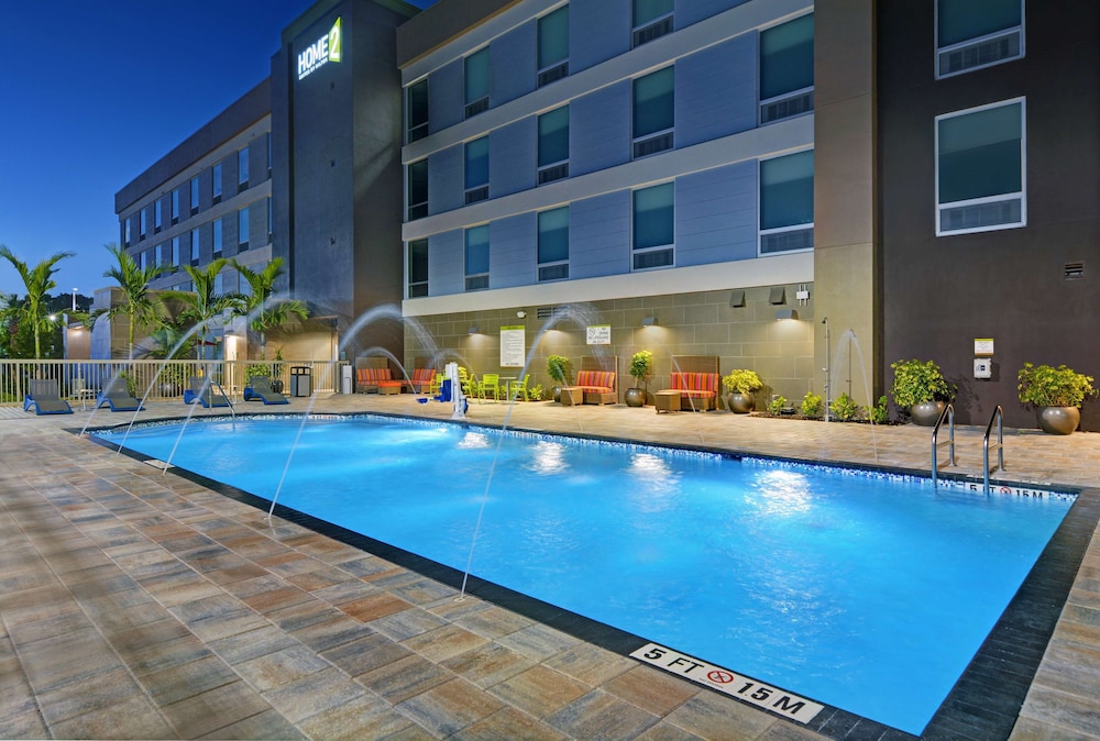 Home2 Suites by Hilton Fort Myers Colonial Blvd — Swimming pool in Fort Myers, Florida