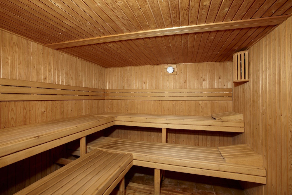 Ibersol Spa Aqquaria Suites — Spa in Salou, Catalonia