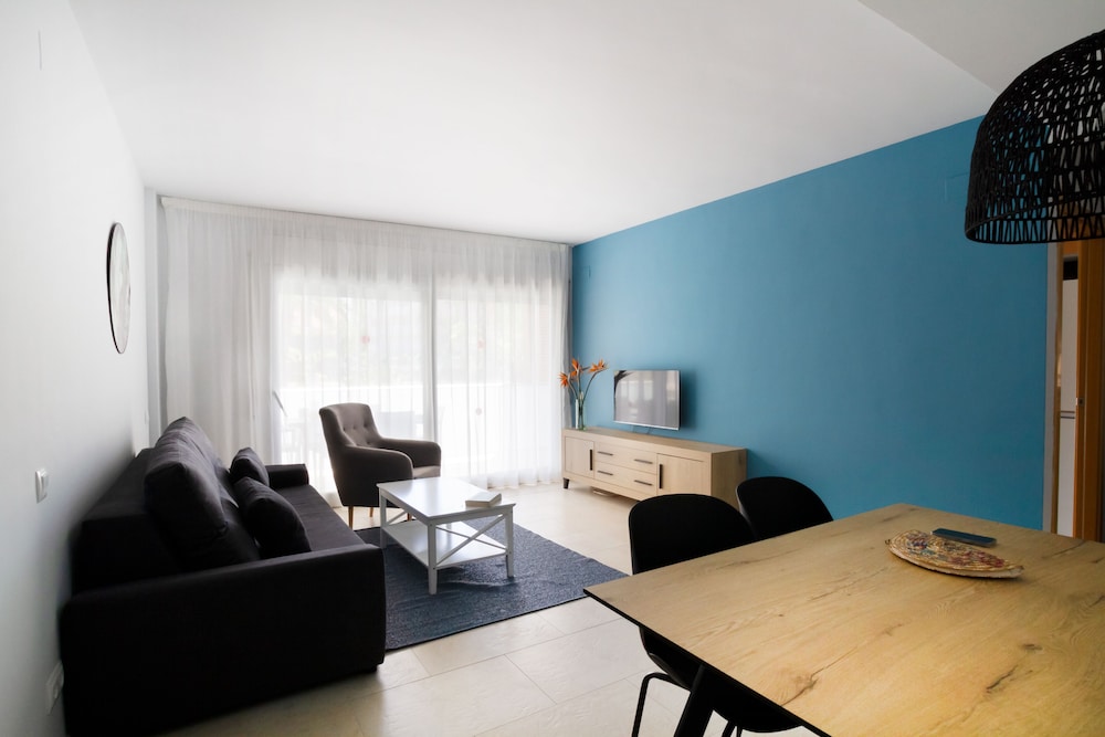 Ibersol Spa Aqquaria Suites — Hotel rooms in Salou, Catalonia