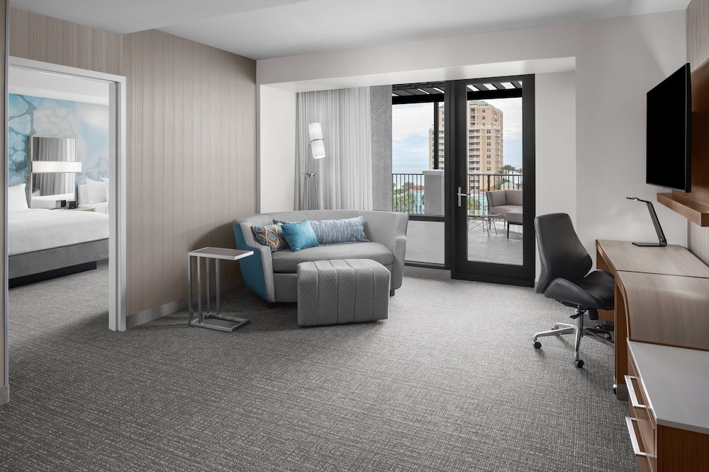 Courtyard by Marriott Clearwater Beach — Hotel rooms in Clearwater, Florida