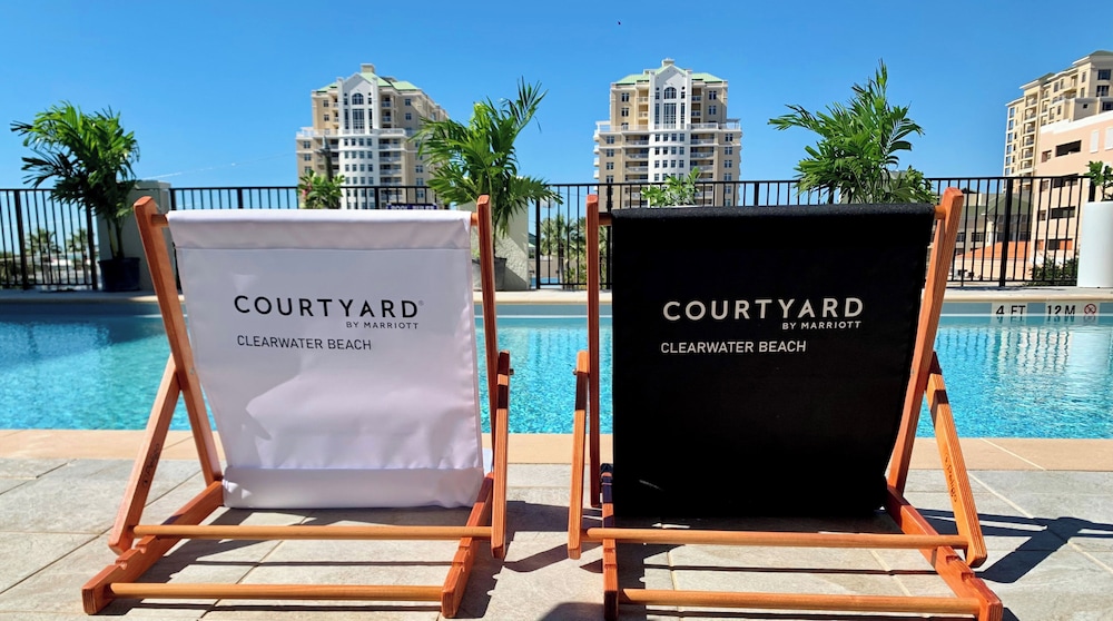 Courtyard by Marriott Clearwater Beach — Swimming pool in Clearwater, Florida