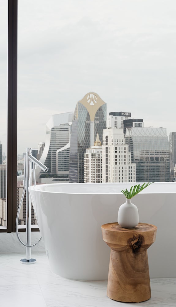 Kimpton Maa-Lai Bangkok by IHG — Hotel rooms in Bangkok, Bangkok