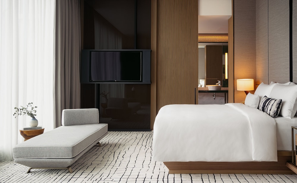 Kimpton Maa-Lai Bangkok by IHG — Hotel rooms in Bangkok, Bangkok