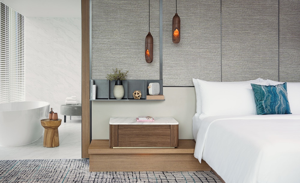Kimpton Maa-Lai Bangkok by IHG — Hotel rooms in Bangkok, Bangkok