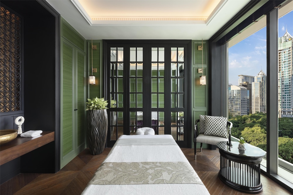 Sindhorn Kempinski Hotel Bangkok — Hotel rooms in Bangkok, Bangkok