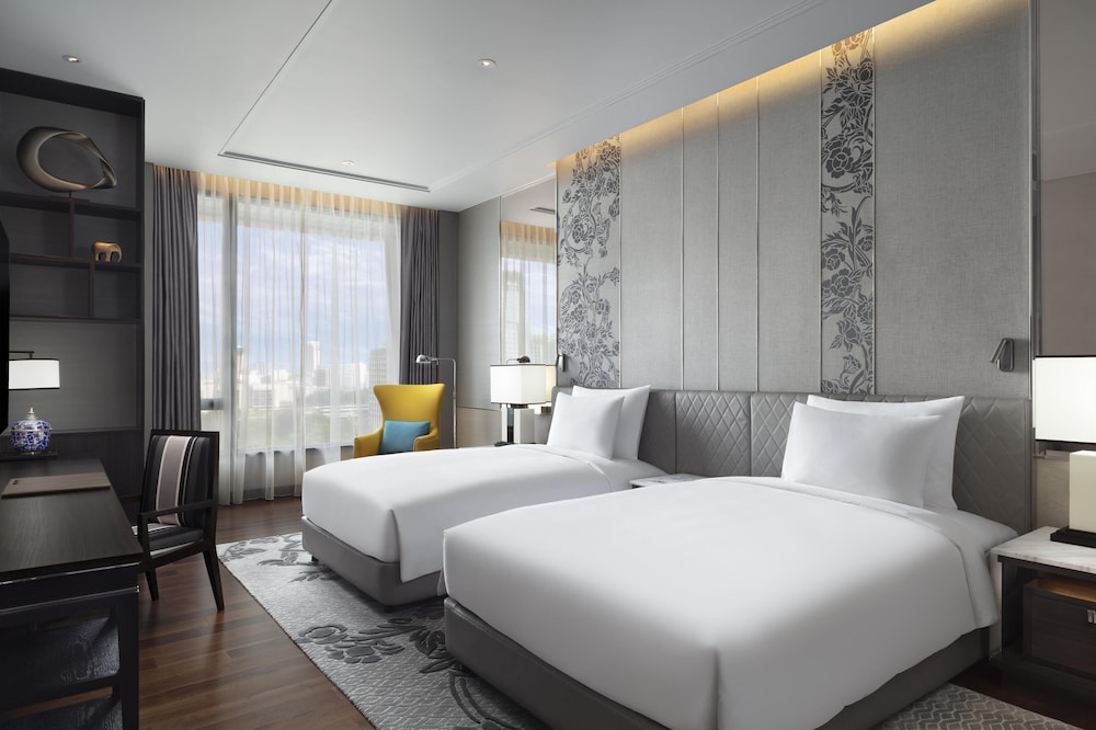 Sindhorn Kempinski Hotel Bangkok — Hotel rooms in Bangkok, Bangkok