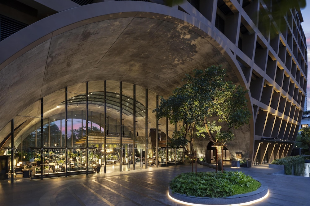 Sindhorn Kempinski Hotel Bangkok — Hotel building in Bangkok, Bangkok
