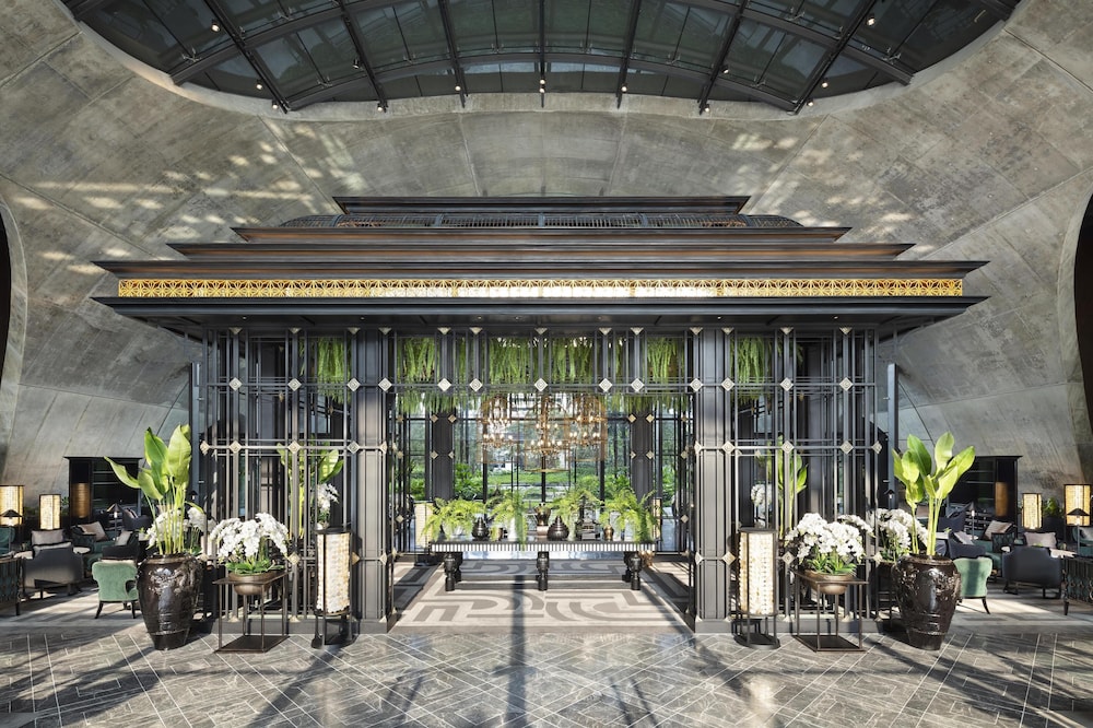 Sindhorn Kempinski Hotel Bangkok — Hotel building in Bangkok, Bangkok
