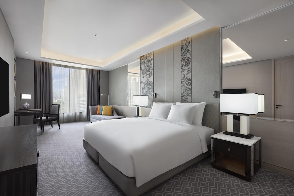Sindhorn Kempinski Hotel Bangkok — Hotel rooms in Bangkok, Bangkok