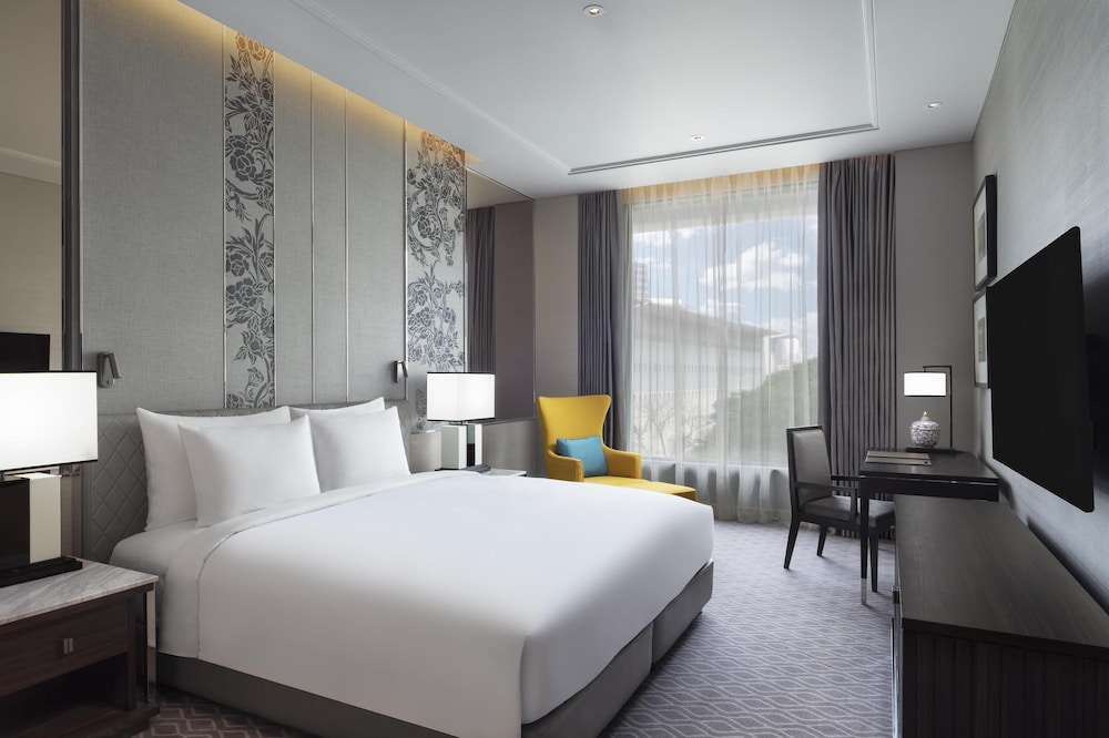 Sindhorn Kempinski Hotel Bangkok — Hotel rooms in Bangkok, Bangkok