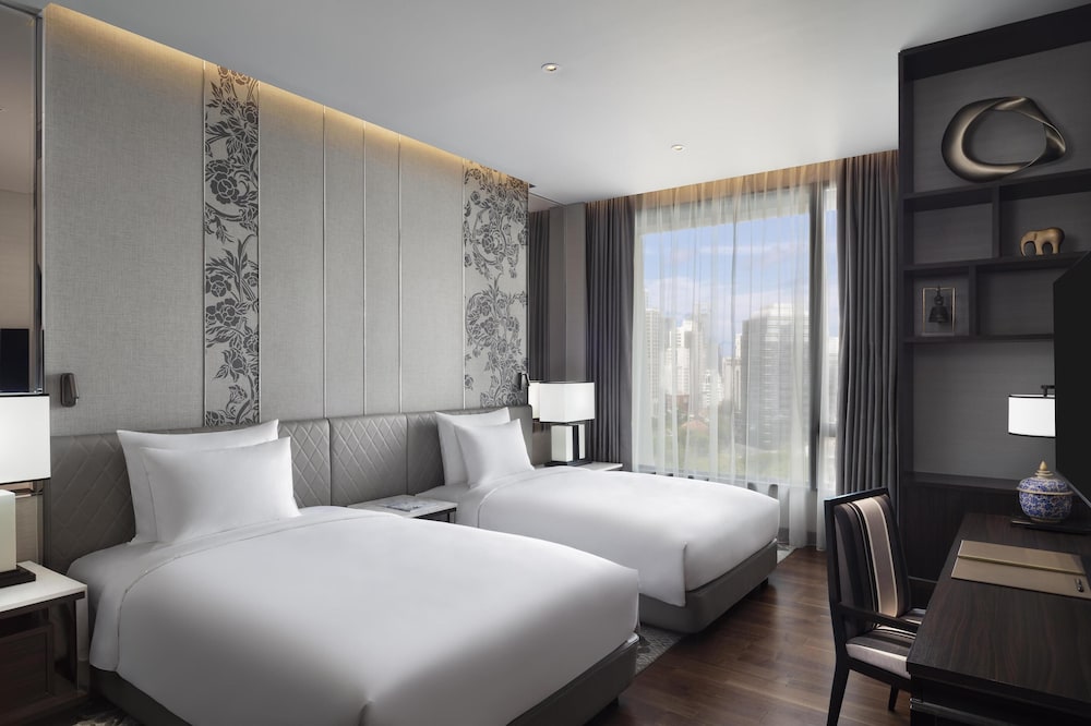 Sindhorn Kempinski Hotel Bangkok — Hotel rooms in Bangkok, Bangkok