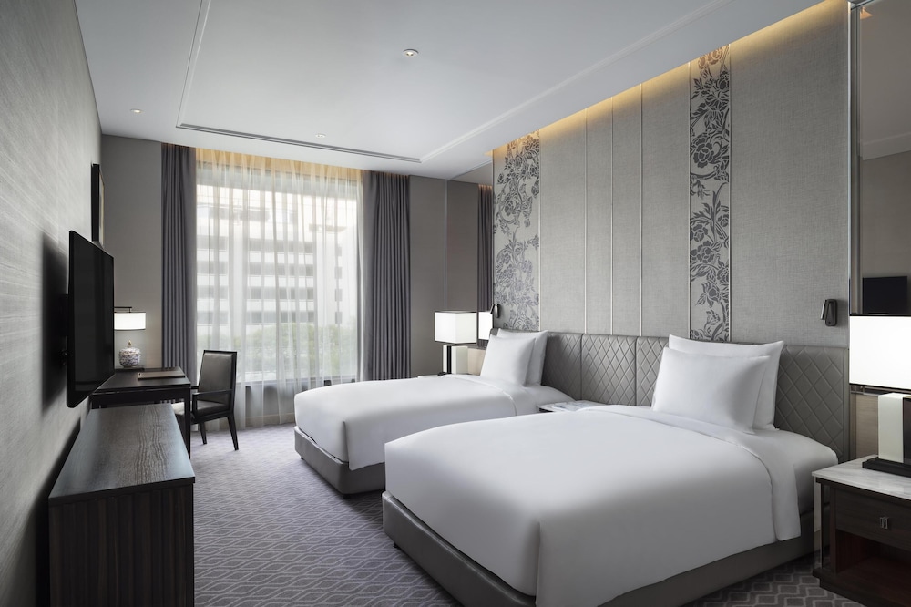 Sindhorn Kempinski Hotel Bangkok — Hotel rooms in Bangkok, Bangkok