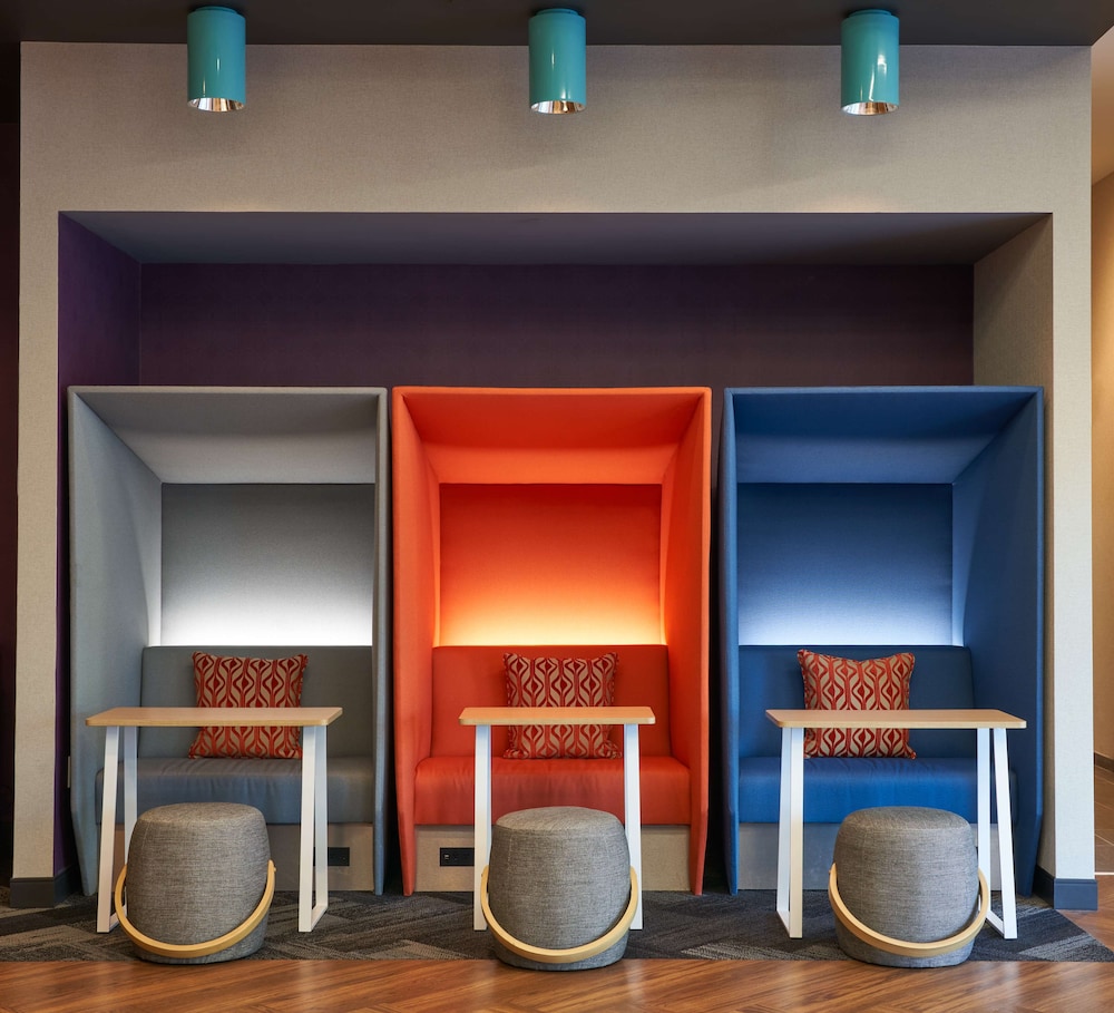 Tru by Hilton Fort Lauderdale Downtown — Restaurant & bars in Fort Lauderdale, Florida