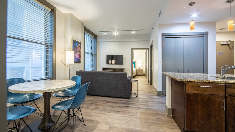 Holiday Inn Club Vacations New Orleans Resort by IHG — Hotel rooms in New Orleans, Louisiana