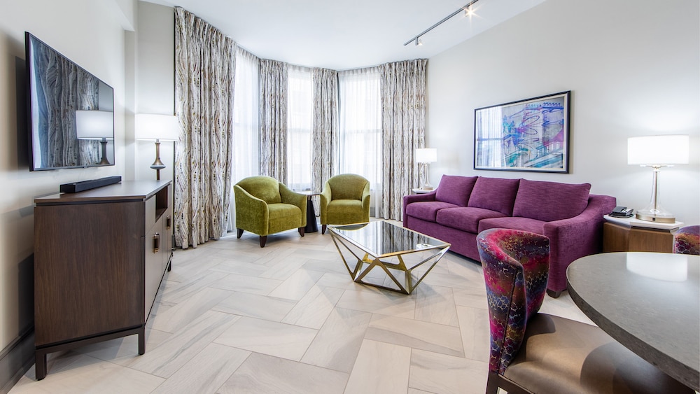 Holiday Inn Club Vacations New Orleans Resort by IHG — Hotel rooms in New Orleans, Louisiana