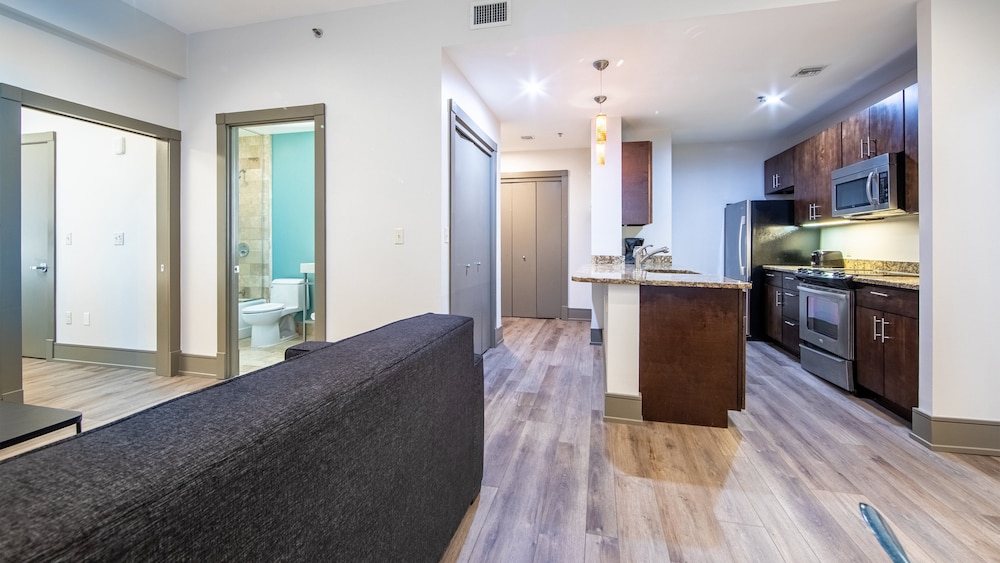 Holiday Inn Club Vacations New Orleans Resort by IHG — Hotel rooms in New Orleans, Louisiana