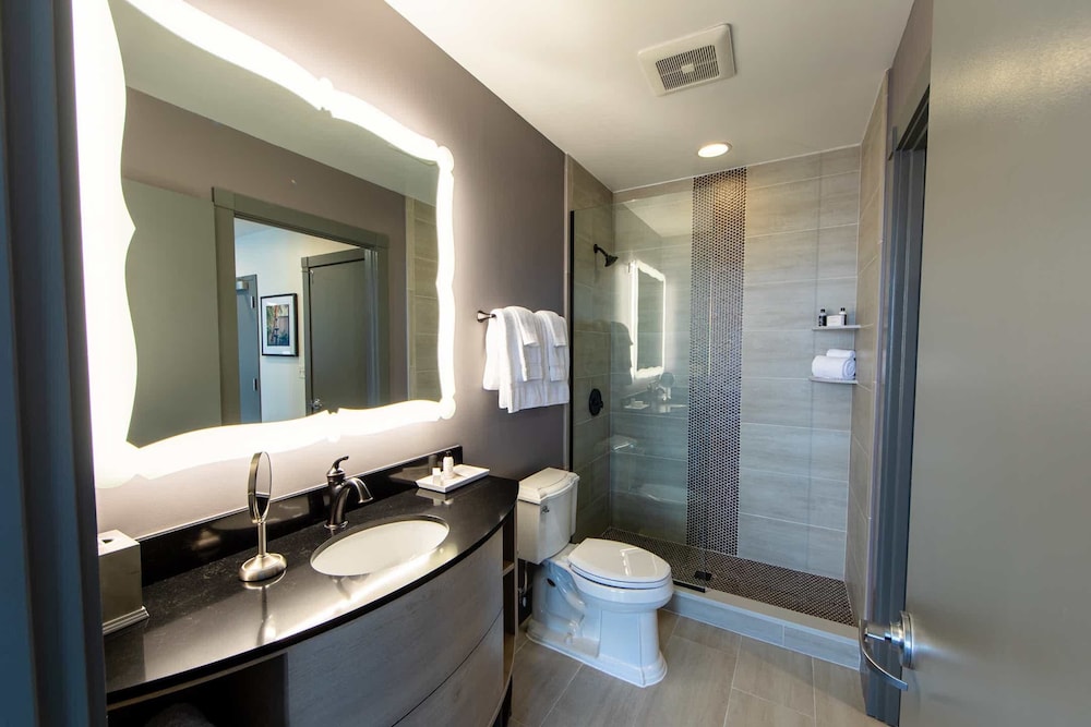 Holiday Inn Club Vacations New Orleans Resort by IHG — Hotel rooms in New Orleans, Louisiana