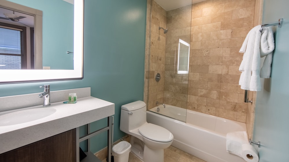 Holiday Inn Club Vacations New Orleans Resort by IHG — Hotel rooms in New Orleans, Louisiana