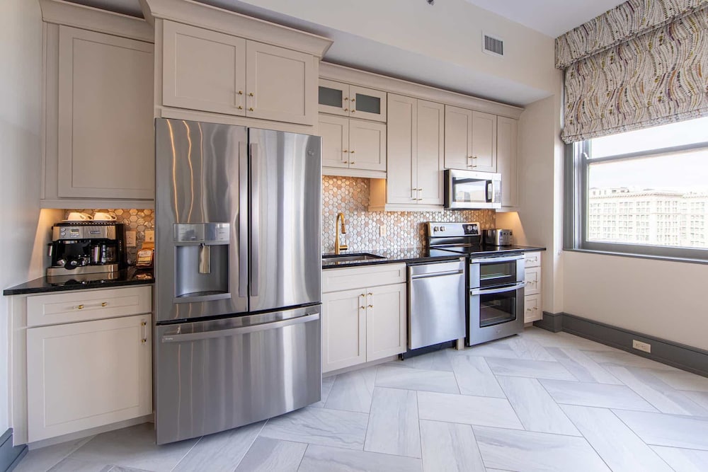Holiday Inn Club Vacations New Orleans Resort by IHG — Hotel rooms in New Orleans, Louisiana