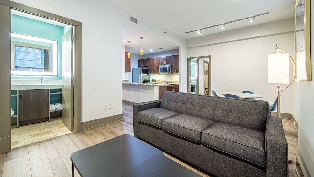Holiday Inn Club Vacations New Orleans Resort by IHG — Hotel rooms in New Orleans, Louisiana