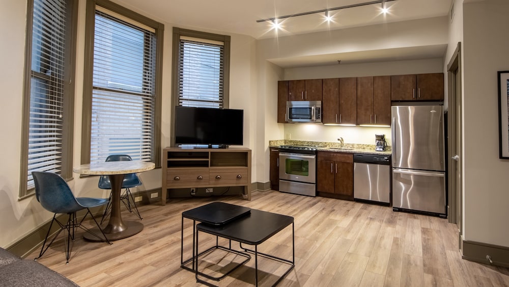 Holiday Inn Club Vacations New Orleans Resort by IHG — Hotel rooms in New Orleans, Louisiana