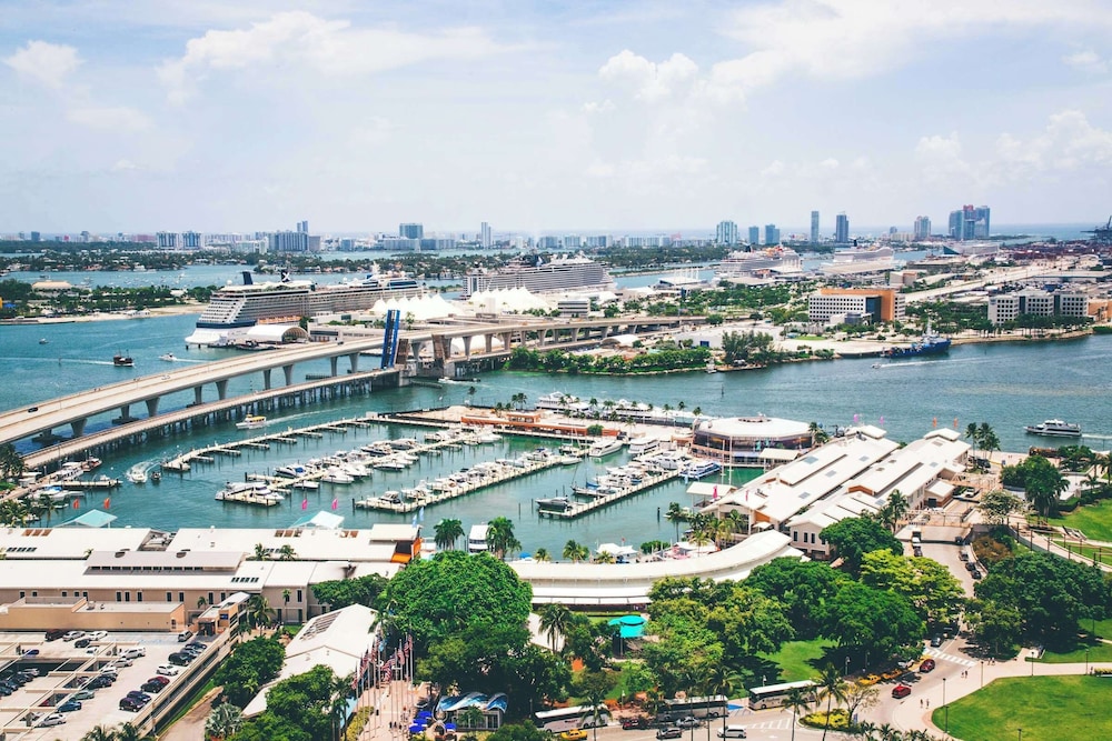 YOTEL Miami — Main photo in Miami, Florida