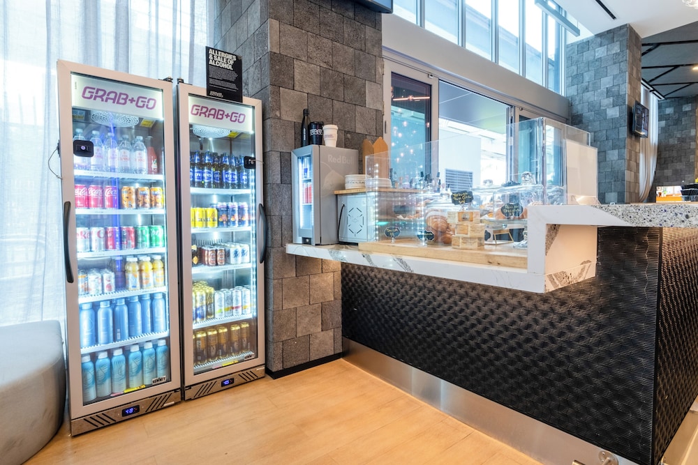 YOTEL Miami — Restaurant & bars in Miami, Florida