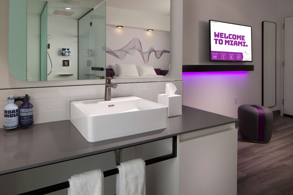 YOTEL Miami — Hotel rooms in Miami, Florida