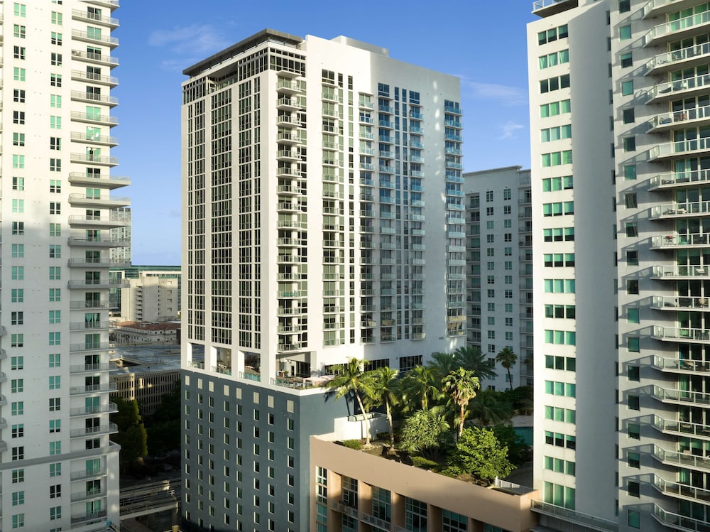 YOTEL Miami — Hotel building in Miami, Florida