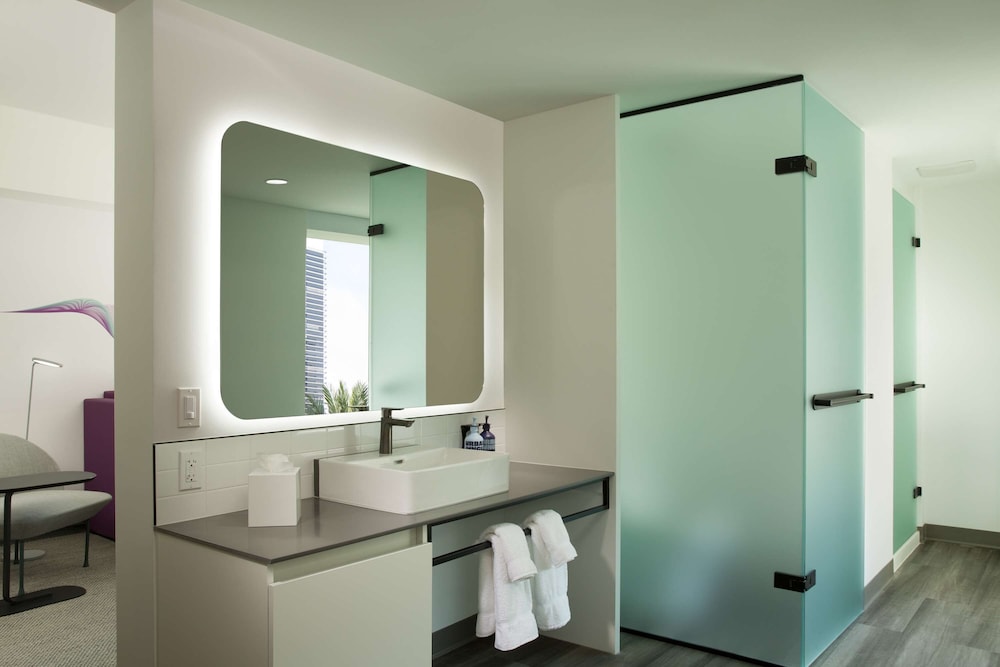 YOTEL Miami — Hotel rooms in Miami, Florida