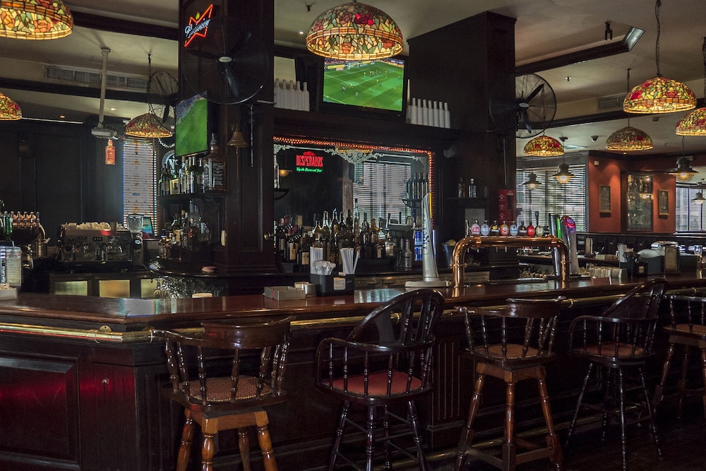 Jumeira Rotana — Restaurant & bars in Dubai