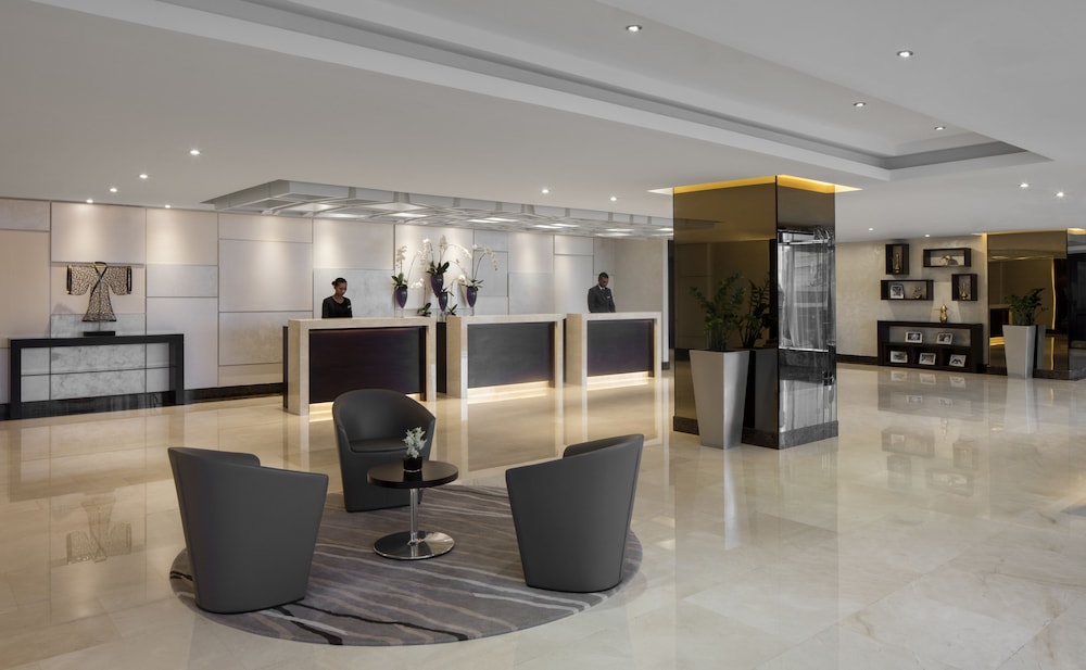 Jumeira Rotana — Hotel building in Dubai