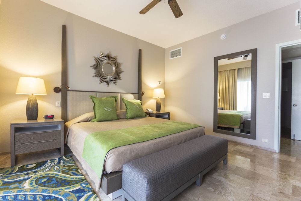 Holiday Inn Club Vacations The Royal Sands by IHG - All inclusive — Hotel rooms in Cancun, Quintana Roo