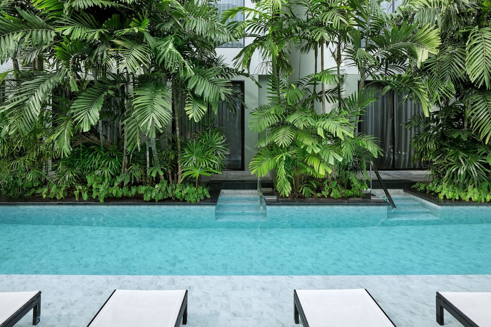 Four Points by Sheraton Phuket Patong Beach Resort — Swimming pool in Patong Beach, Phuket Province