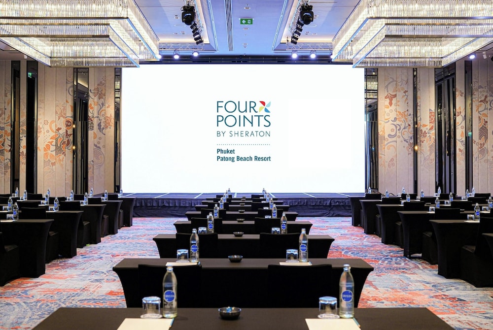 Four Points by Sheraton Phuket Patong Beach Resort — Hotel building in Patong Beach, Phuket Province