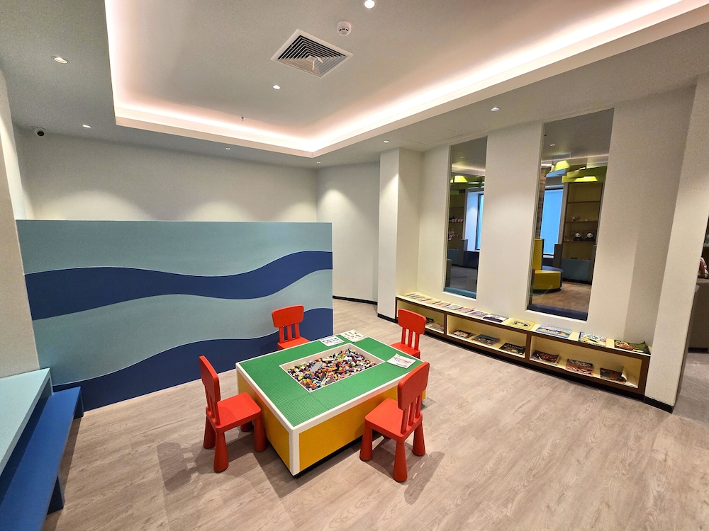 Oceanfront Beach Resort — Attractions for children in Patong Beach, Phuket Province
